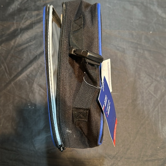 New CHAMPION SOFTSIDE INSULATED LUNCH BOX FULL ZIPPER with HANDLE NWT - Picture 4 of 16